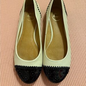 Jack Rogers Women's Black and White Flats